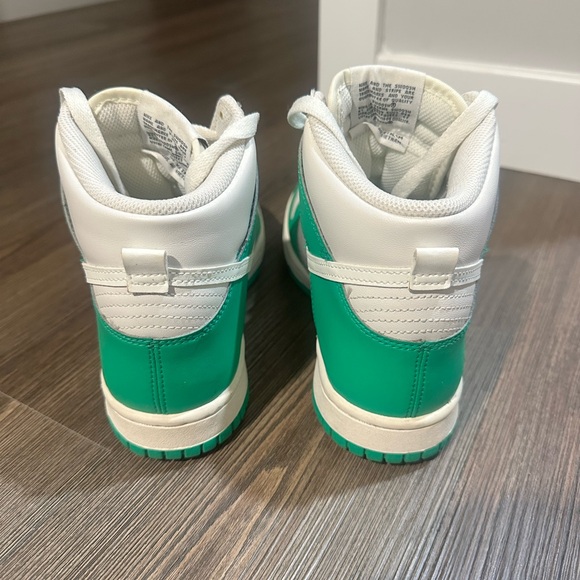 Nike White and Green High-Top Sneakers - Picture 6 of 8